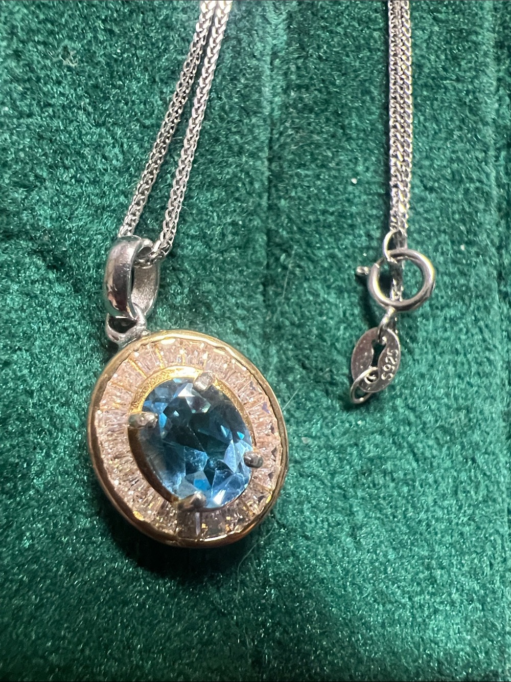 Natural Aquamarine Pendant with chain Necklace silver 925 setting